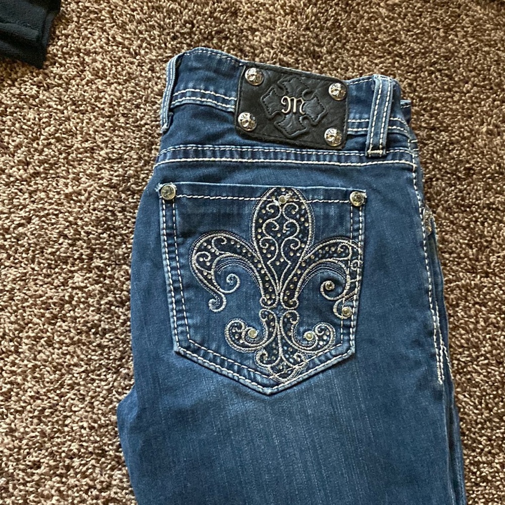 Miss Me JE6033GX Dark Wash
Embellished Jeggings